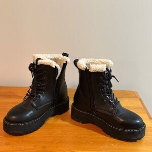 Steve Madden Black Combat Boots with White Lining -Size 6M (barely used)